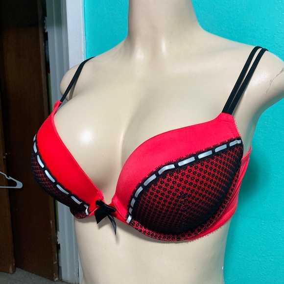VICTORIA’S SECRET Red & Black Lace Pigeonnant Push-Up Bra Underwire ~ 34D - Picture 2 of 5